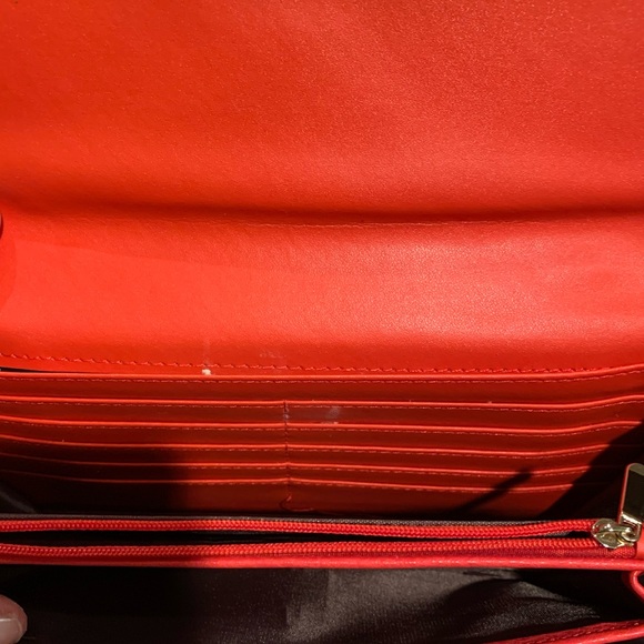 Red Stylish Bags - Picture 5 of 5